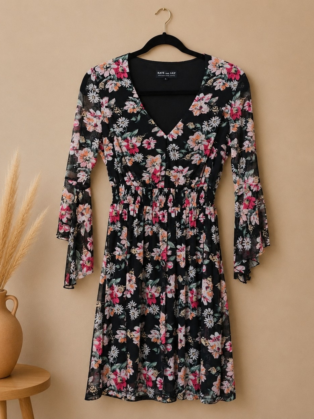 Kate and Lily Black Floral V-Neck Long-Sleeve Dress